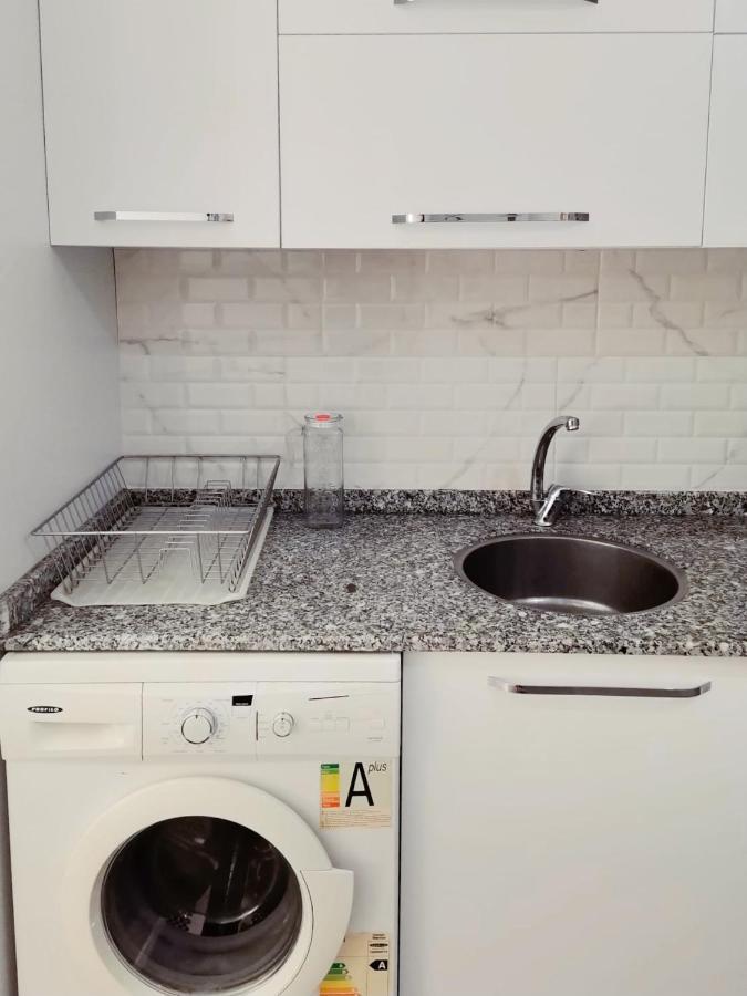 Central Location , Modern Family , Near Sea Daire