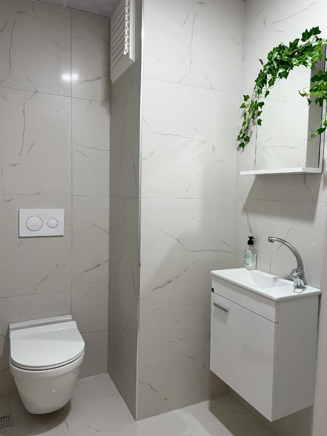 Central Location , Modern Family , Near Sea Daire *